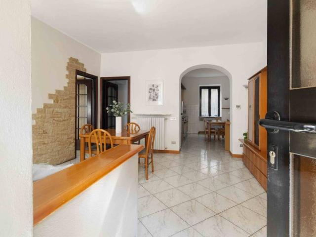 Appartamento in vendita a Ceriano Laghetto, Lombardia