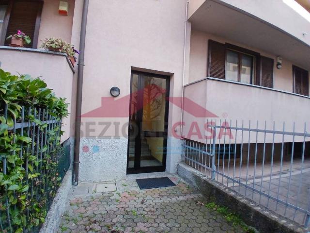 Appartamento in vendita a Ceriano Laghetto, Lombardia