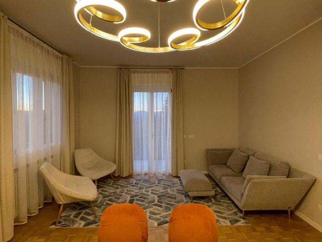 Appartamento in vendita a Piazza Santo Stefano, Cernobbio