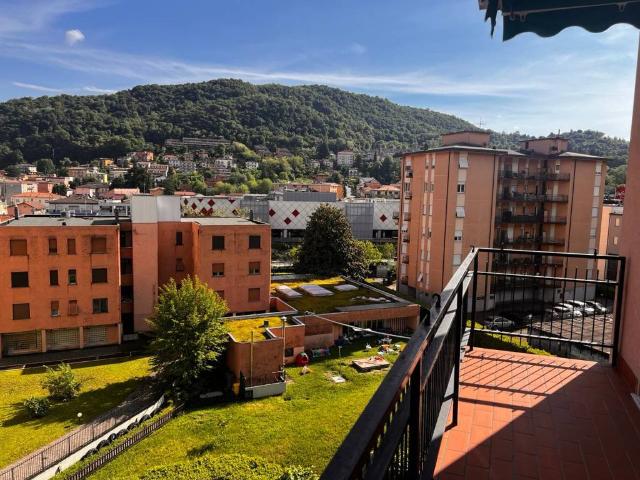 Appartamento in vendita a Piazza Santo Stefano, Cernobbio