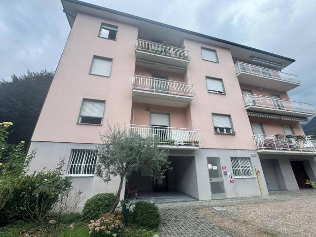 Appartamento in vendita a Tavernola, Como