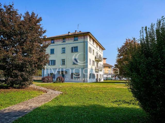 Appartamento in vendita a Cernusco Lombardone, Lombardia
