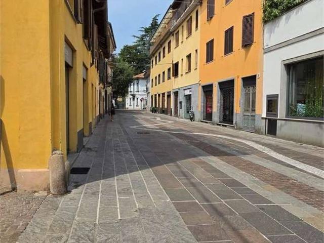 Appartamento in vendita a Cernusco Sul Naviglio, Lombardia