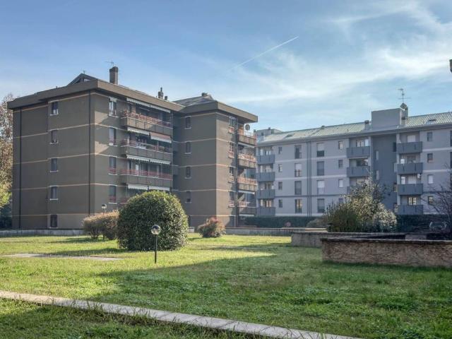Appartamento in vendita a Cernusco Sul Naviglio, Lombardia