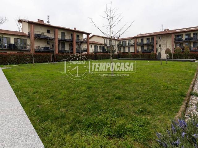 Appartamento in vendita a Cernusco Sul Naviglio, Lombardia