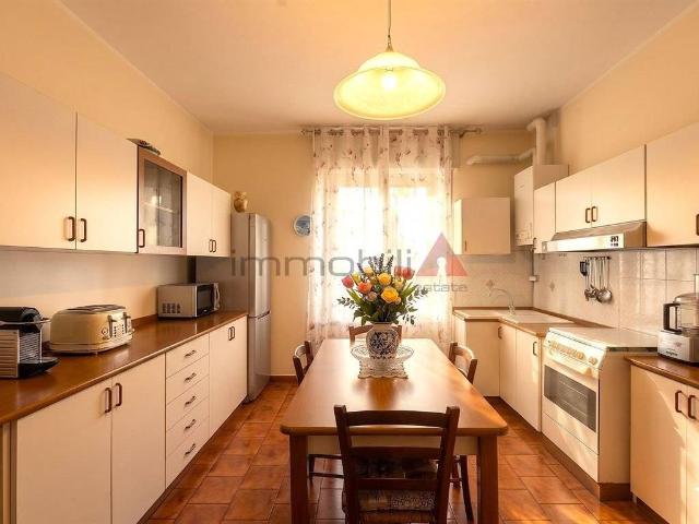 Appartamento in vendita a Cernusco Sul Naviglio, Lombardia