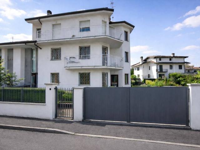 Appartamento in vendita a Ronco, Cernusco Sul Naviglio