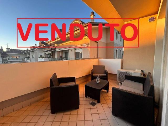 Appartamento in vendita a Cernusco Sul Naviglio, Lombardia
