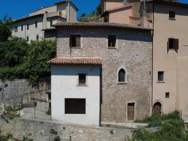 Appartamento in vendita a Cerreto Di Spoleto, Umbria