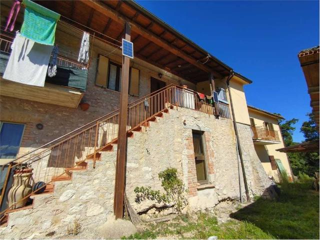 Appartamento in vendita a Cerreto Di Spoleto, Umbria