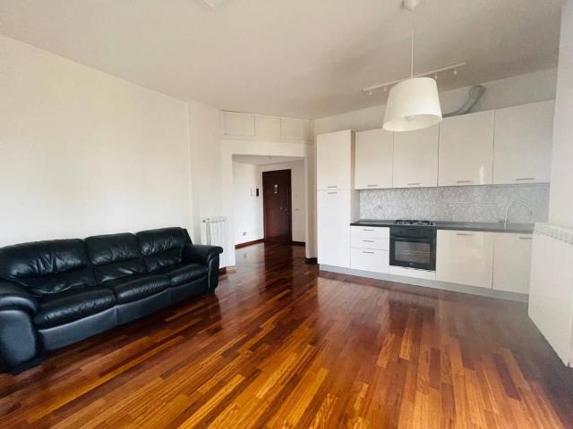Appartamento in vendita a Cerro Maggiore, Milano
