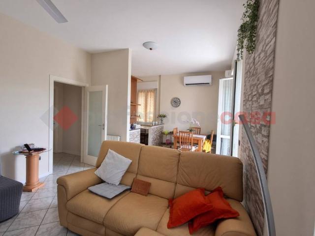 Appartamento in vendita a Cerro Maggiore, Milano