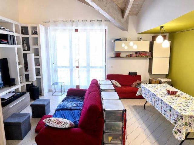Appartamento in vendita a Torre del Mangano, Certosa Di Pavia