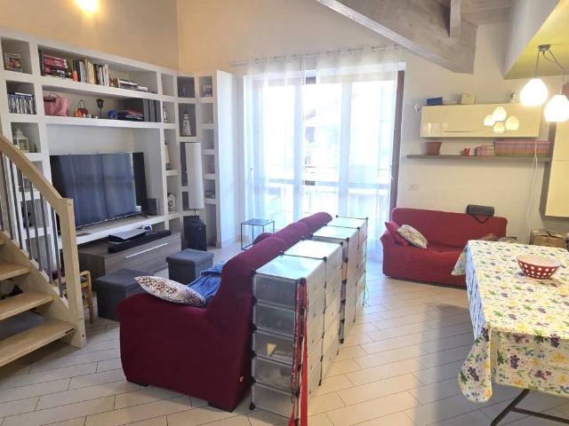 Appartamento in vendita a Torre del Mangano, Certosa Di Pavia