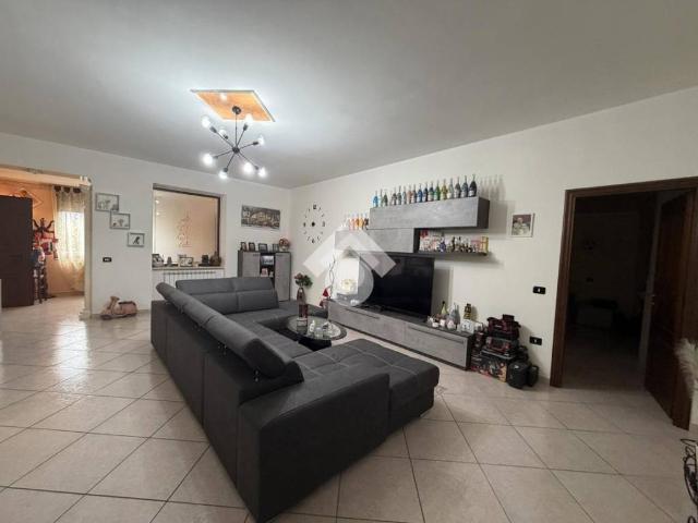 Appartamento in vendita a Cervinara, Campania