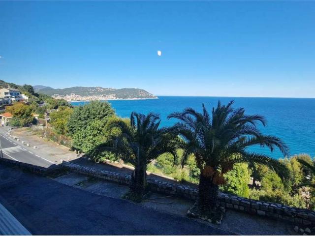 Appartamento in vendita a Capo Mimosa, Cervo
