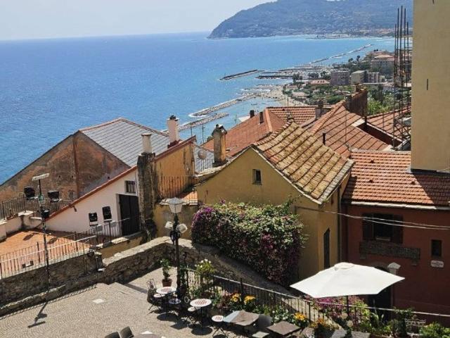 Appartamento in vendita a Cervo, Liguria