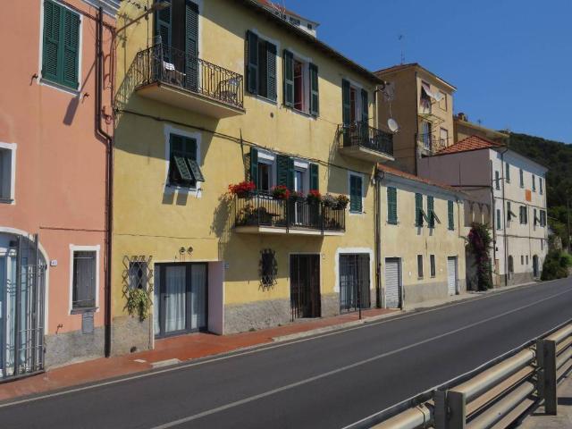 Appartamento in vendita a Cervo, Liguria