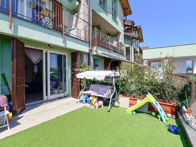 Appartamento in vendita a Pusiano, Lombardia