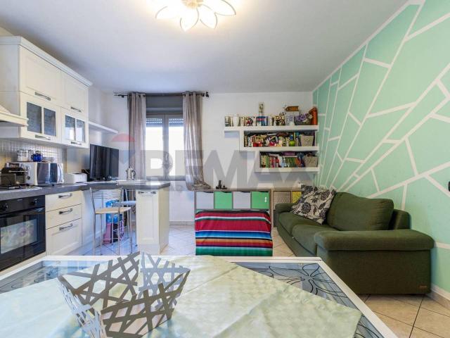 Appartamento in vendita a Cesano Maderno, Lombardia