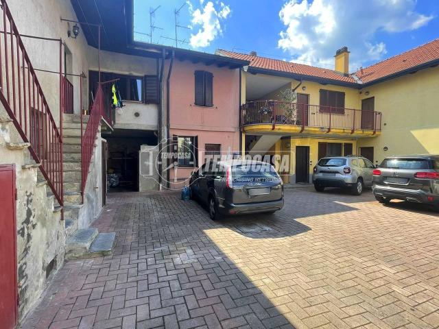 Appartamento in vendita a Cesano Maderno, Lombardia