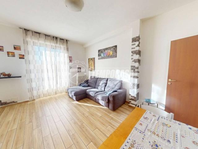 Appartamento in vendita a Cesano Maderno, Lombardia