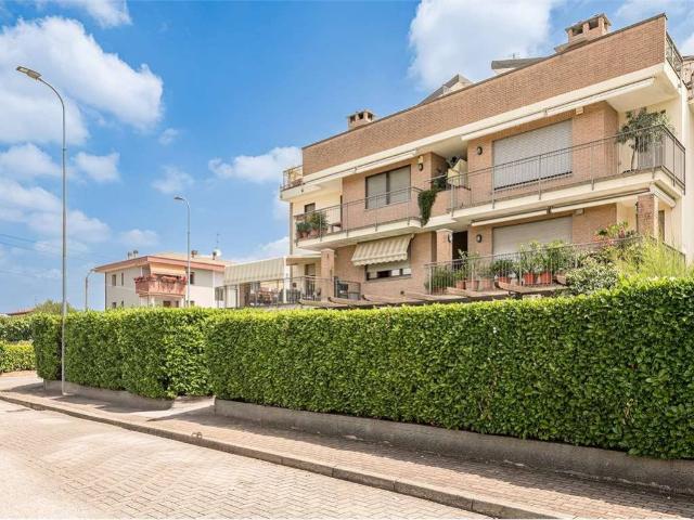 Appartamento in vendita a Cesano Maderno, Cassina Savina