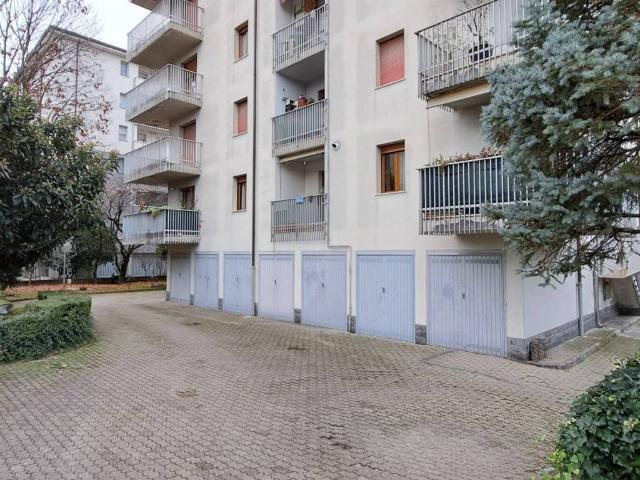 Appartamento in vendita a Cesano Maderno, Lombardia