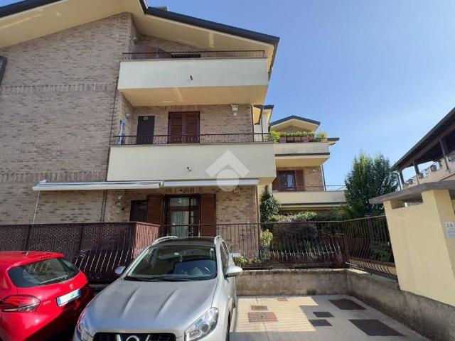 Appartamento in vendita a Cesano Maderno, Bovisio