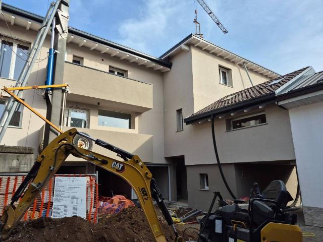 Appartamento in vendita a Cesano Maderno, Lombardia