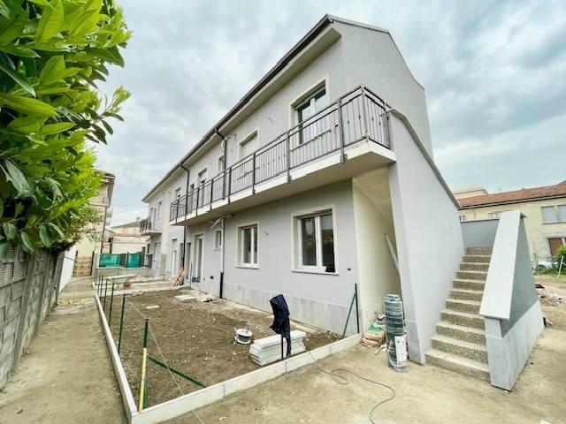 Appartamento in vendita a Cesano Maderno, Lombardia