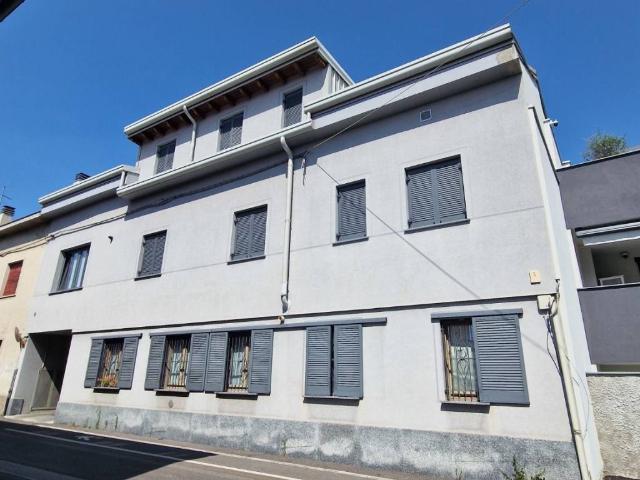 Appartamento in vendita a Cesano Maderno, Binzago