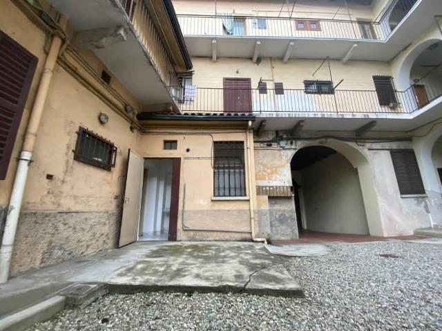 Appartamento in vendita a Cesano Maderno, Binzago