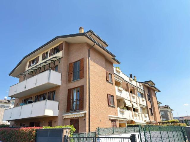 Appartamento in vendita a Cesano Maderno, Lombardia