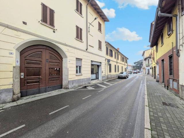 Appartamento in vendita a Cesano Maderno, Binzago