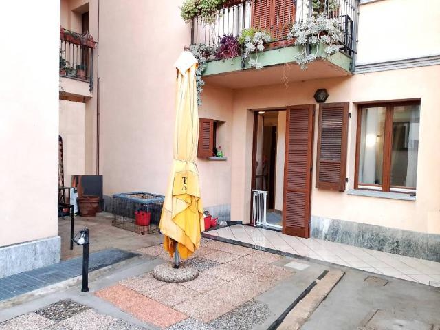 Appartamento in vendita a Cesano Maderno, Lombardia