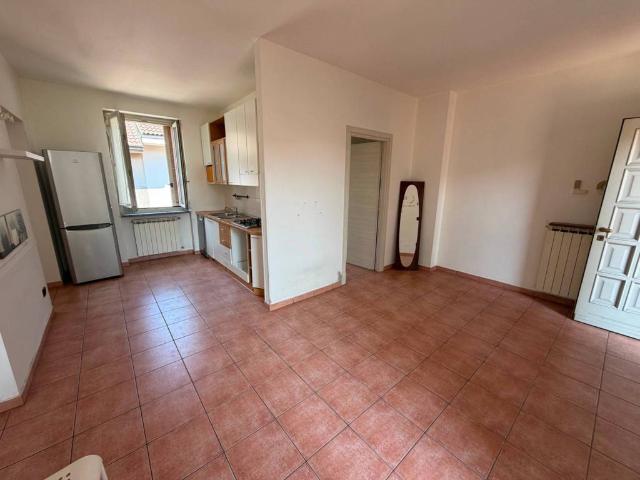Appartamento in vendita a Cesano Maderno, Lombardia