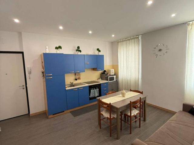 Appartamento in vendita a Cesano Maderno, Lombardia