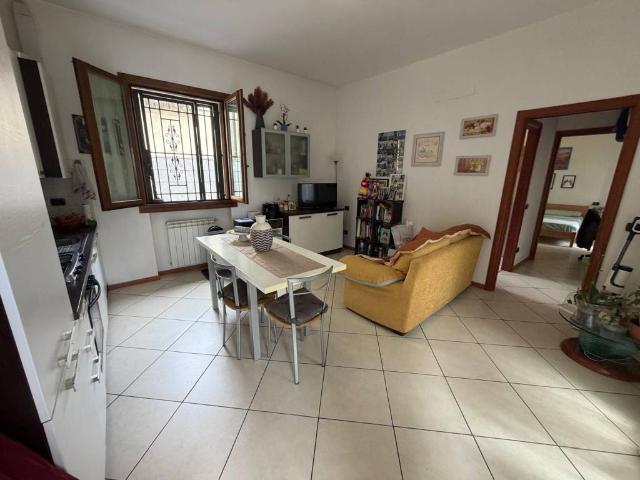 Appartamento in vendita a Cesano Maderno, Lombardia