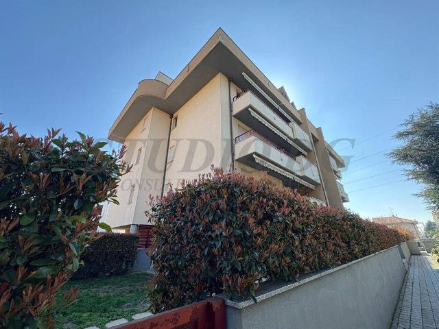 Appartamento in vendita a Cesano Maderno, Molinello