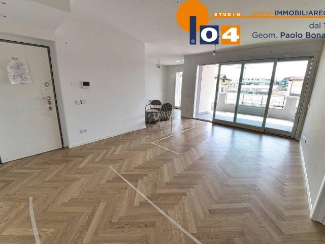 Appartamento in vendita a Cesano Maderno, Lombardia