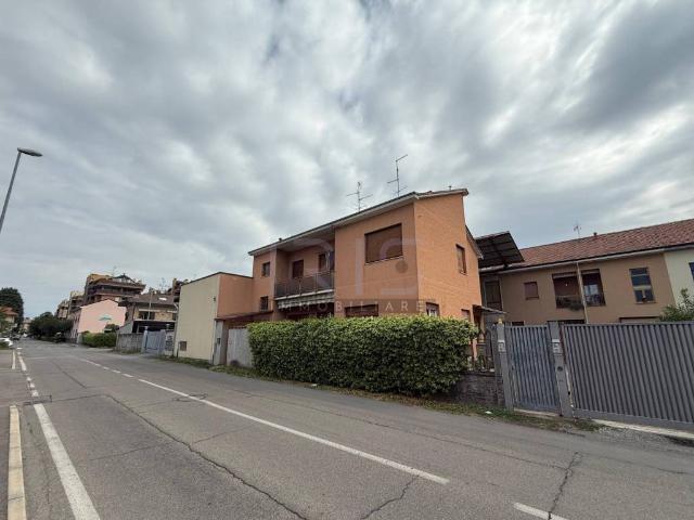 Appartamento in vendita a Cesano Maderno, Lombardia