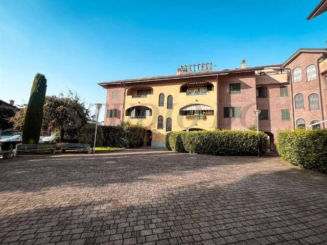 Appartamento in vendita a Cesano Maderno, Lombardia