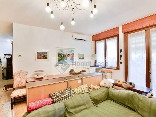 Appartamento in vendita a Seveso, Lombardia