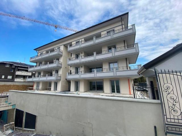 Appartamento in vendita a Cesano Maderno, Lombardia
