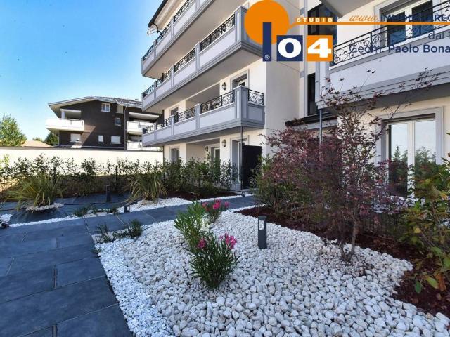 Appartamento in vendita a Cesano Maderno, Lombardia