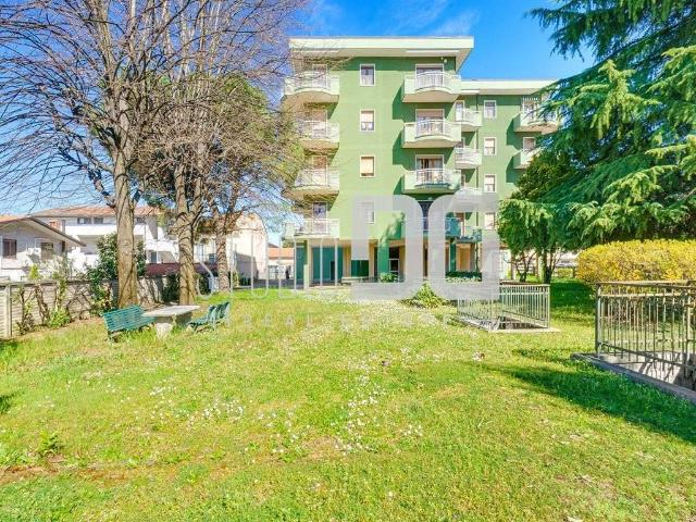 Appartamento in vendita a Molinello, Cesano Maderno