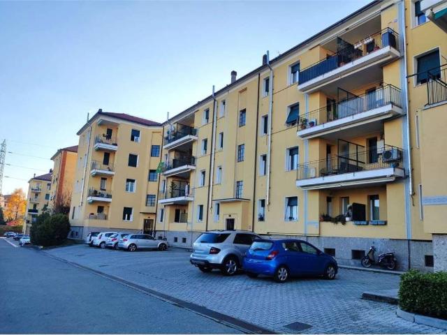 Appartamento in vendita a Cesano Maderno, Lombardia