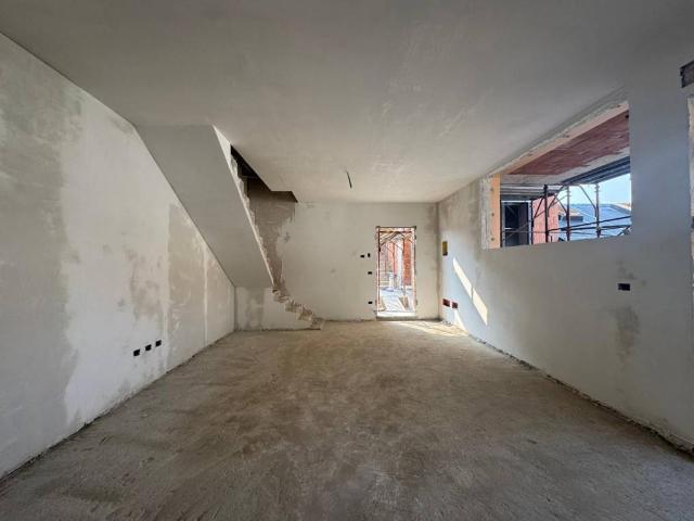 Appartamento in vendita a Cesano Maderno, Lombardia