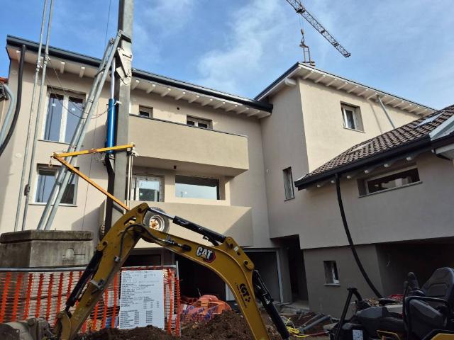Appartamento in vendita a Cesano Maderno, Lombardia
